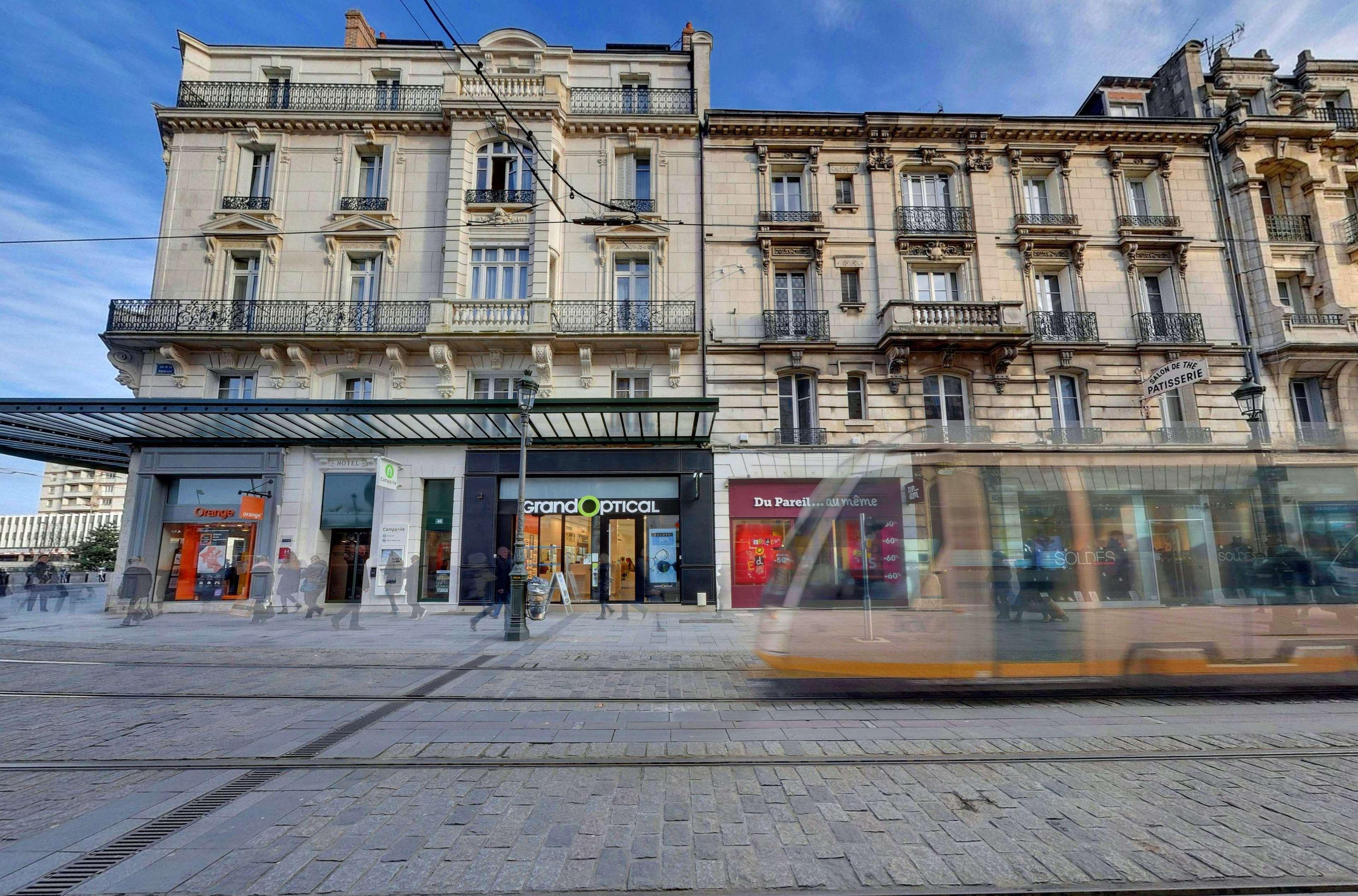 Отель Campanile Orleans Centre Gare Экстерьер фото